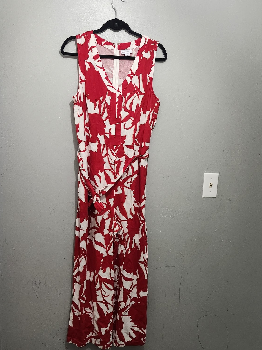 Liz Claiborne Red and White Floral Jumpsuit Linen Blend Size 4